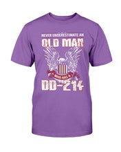 Load image into Gallery viewer, Never Underestimate An Old Man Who Has A DD-214 ATM-USVET62 T-Shirt

