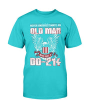 Load image into Gallery viewer, Never Underestimate An Old Man Who Has A DD-214 ATM-USVET62 T-Shirt
